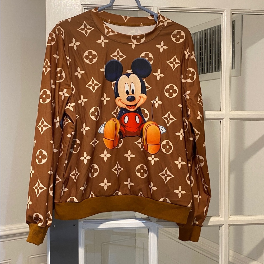 Mickey Mouse Size Medium unisex Sweatshirt NWOT - Picture 2 of 3